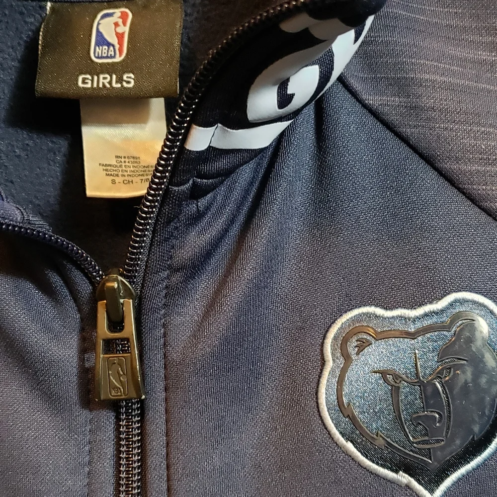 Authentic girls Grizzlies jacket‎
